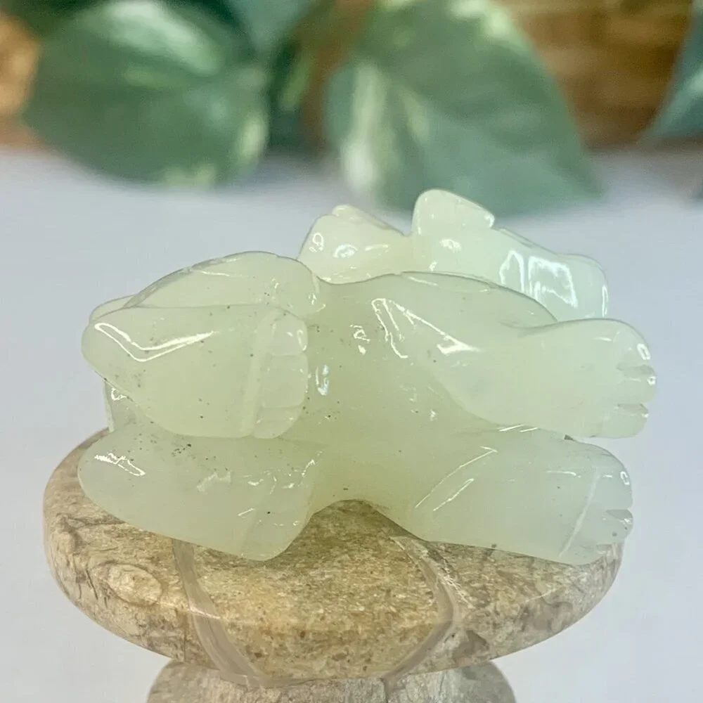 Chinese Jade Foo Dog Pixiu Figurine Carved Mythical Animal Figure Statue Vintage